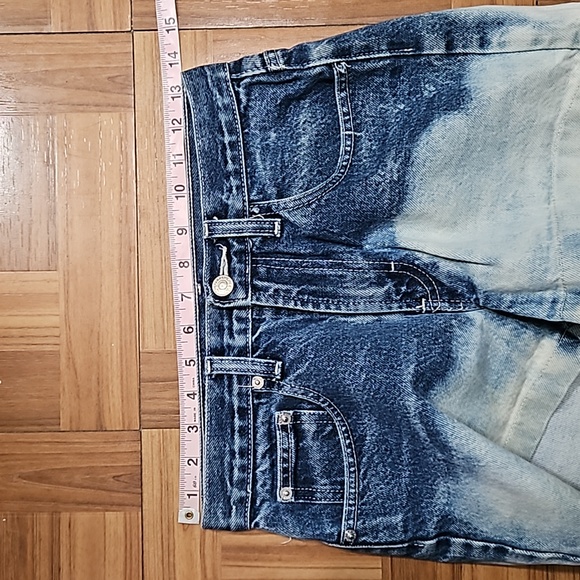 JORDACHE bleached shorts - Picture 7 of 11